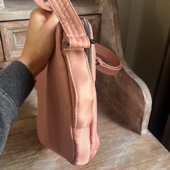 💗Lug Delta Mini 10.4” iPad/tablet case blush pink - Picture 4 of 13